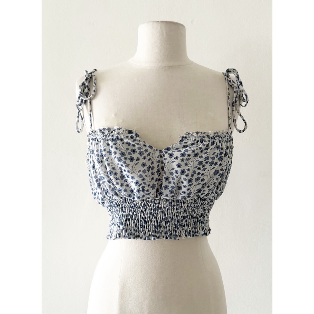 Princess Polly Blue Floral Crop Top Size US 4